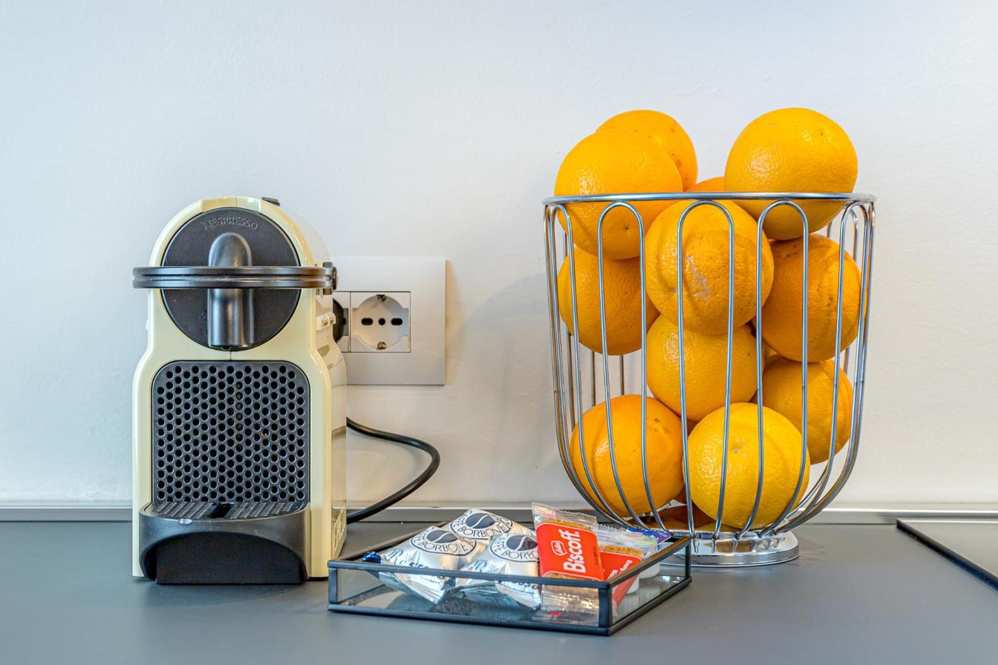 At Home-como Affittacamere